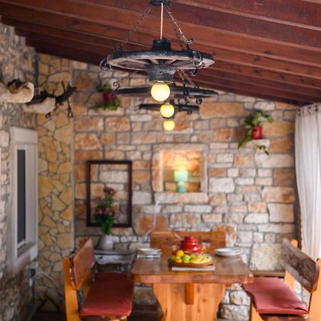 Rustic Istrian House Varesco Krnica Exteriör bild