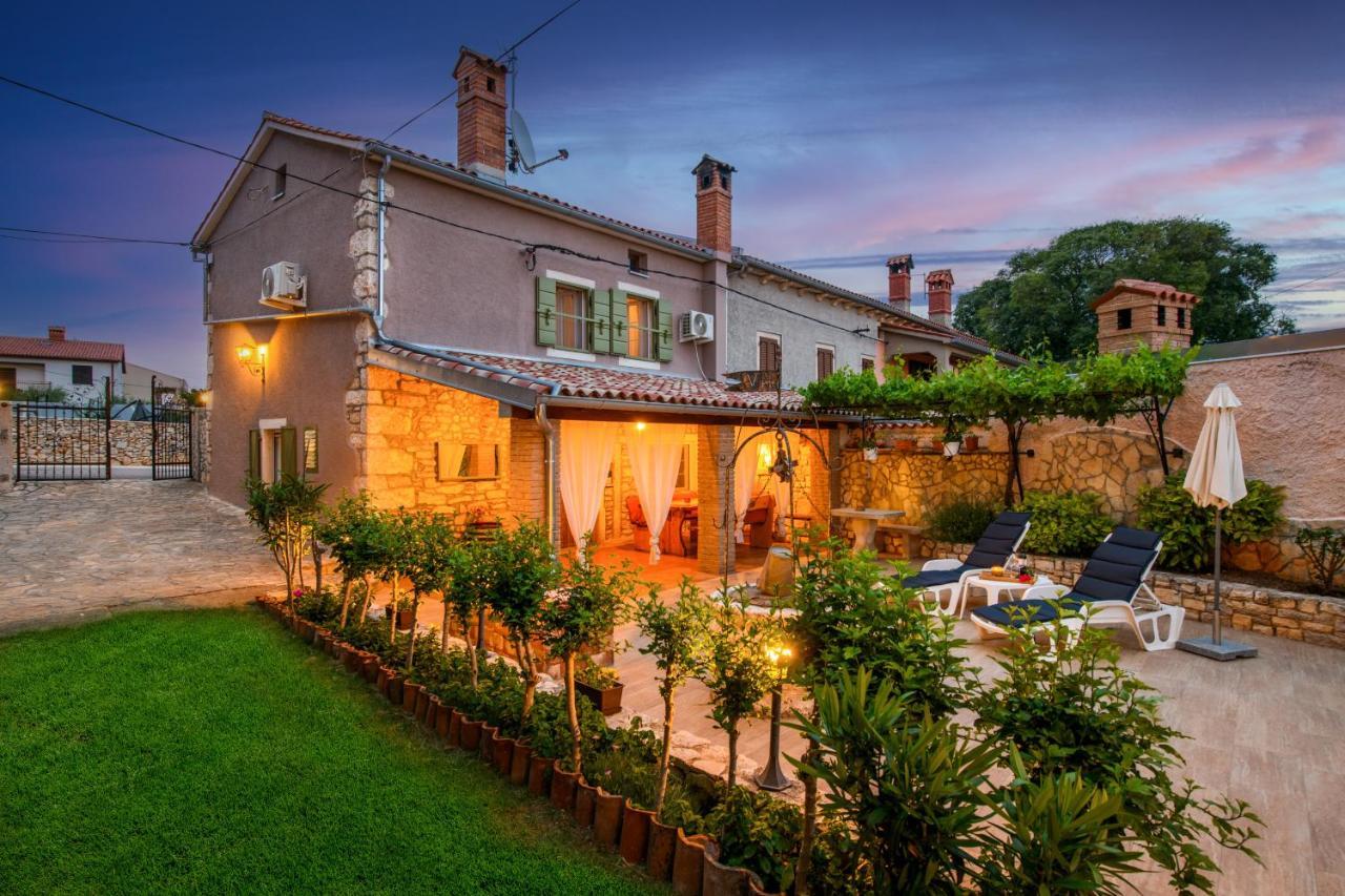 Rustic Istrian House Varesco Krnica Exteriör bild