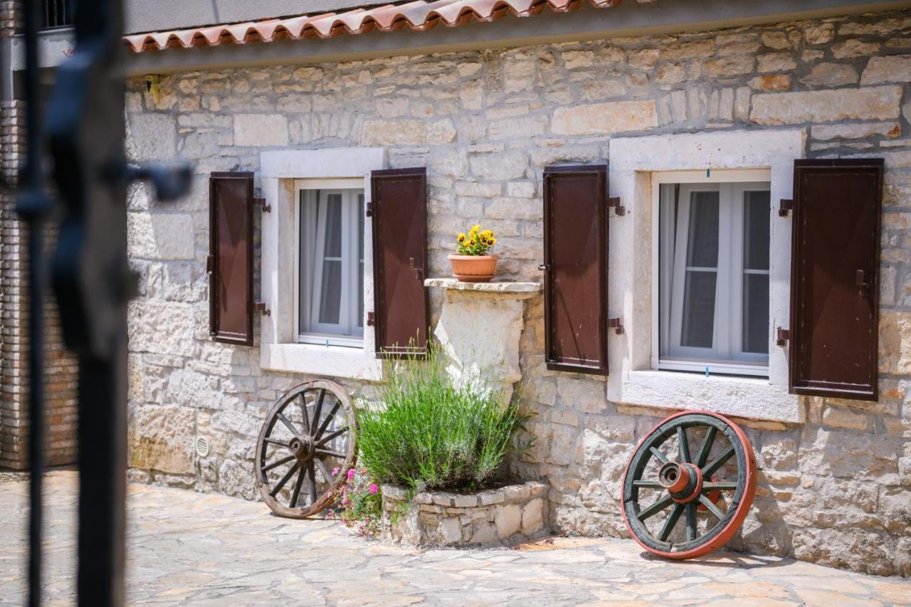 Rustic Istrian House Varesco Krnica Exteriör bild