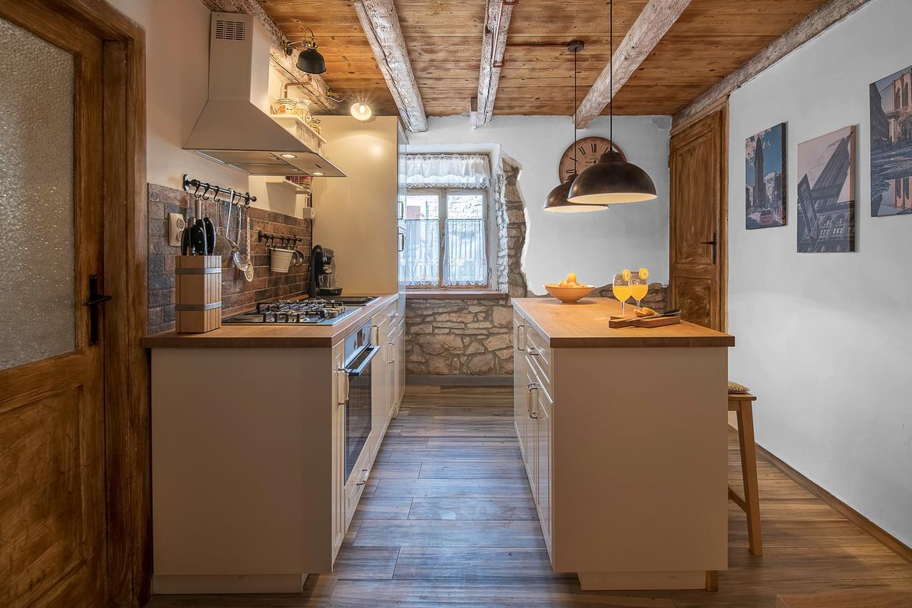 Rustic Istrian House Varesco Krnica Exteriör bild