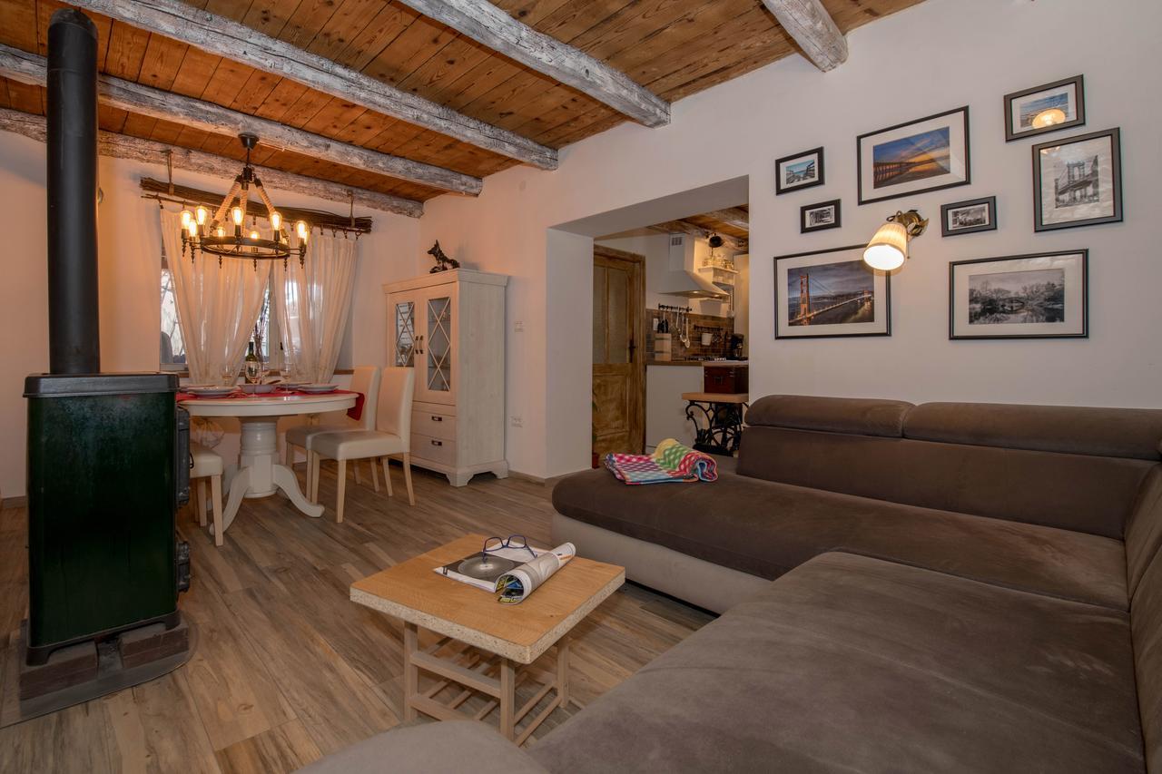 Rustic Istrian House Varesco Krnica Exteriör bild