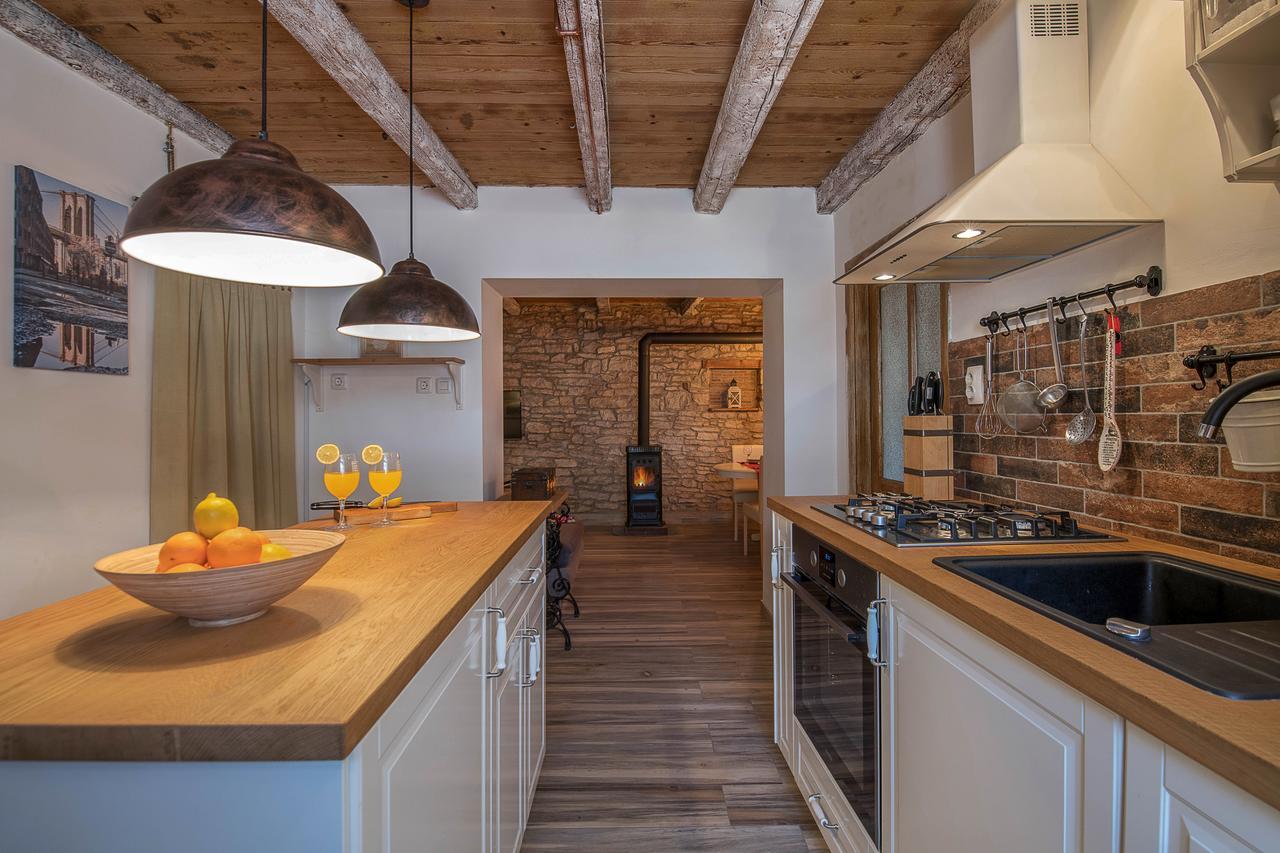 Rustic Istrian House Varesco Krnica Exteriör bild